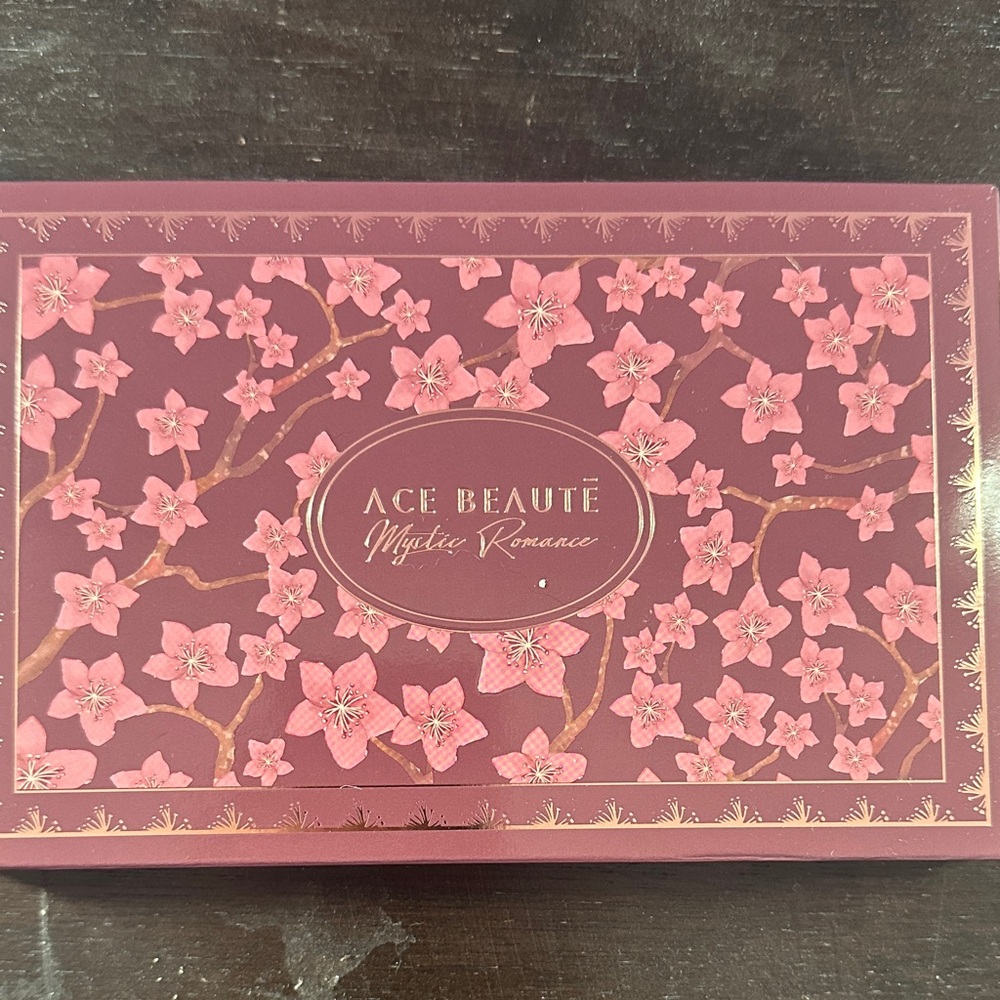 Ace Beauté Mystic Romance Palette